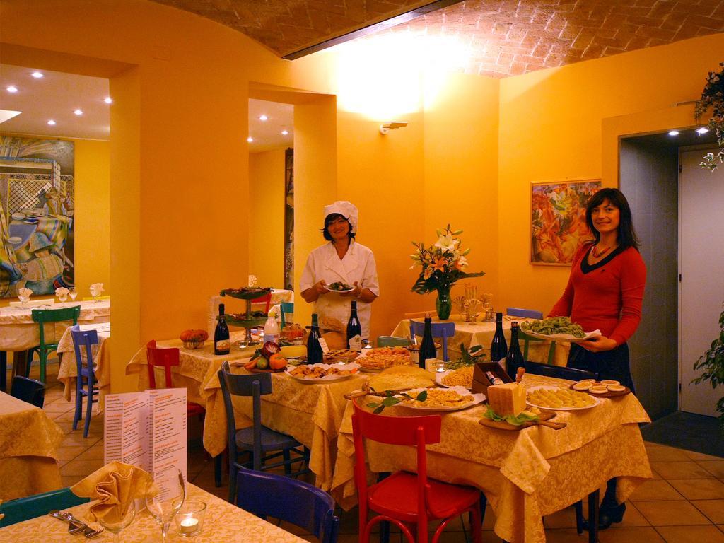 Albergo Ristorante Corsini Pavullo nel Frignano Exterior foto